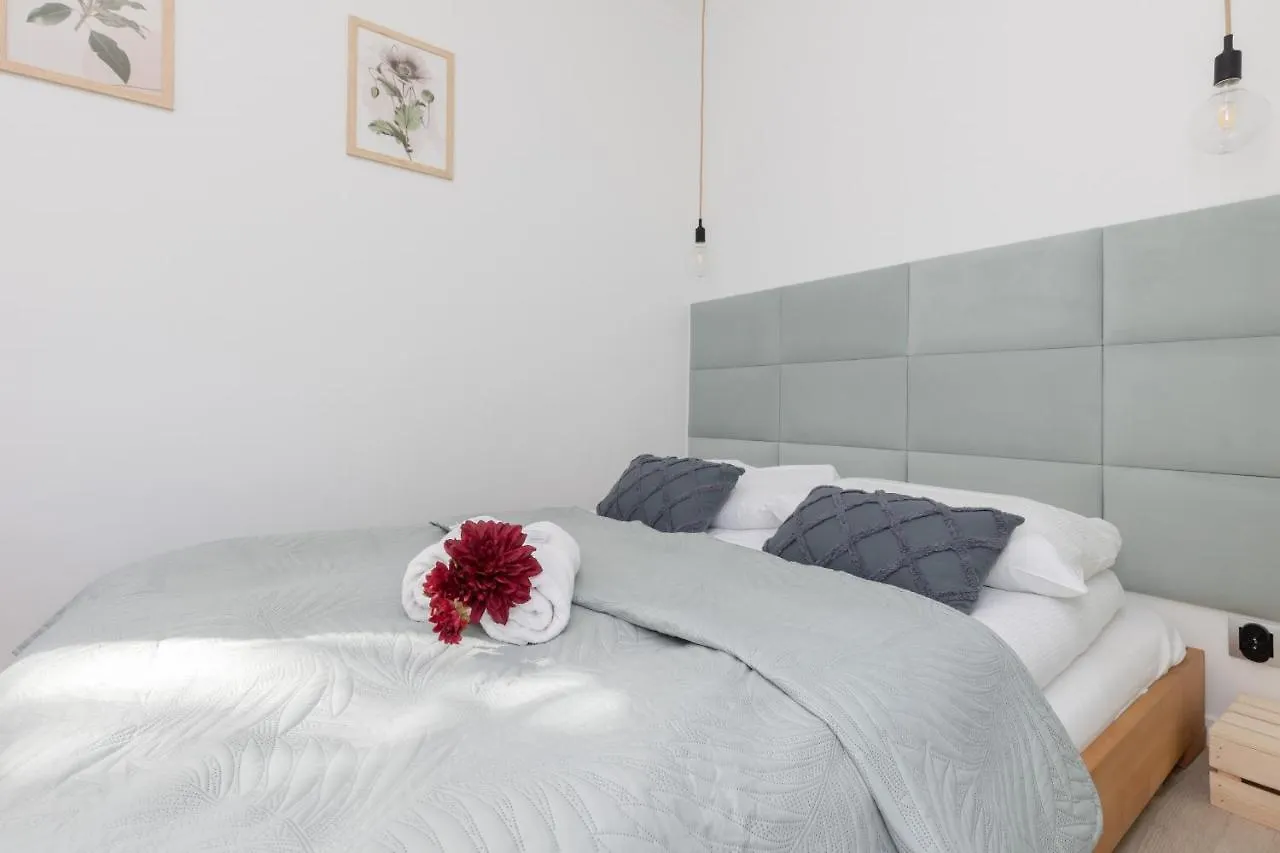 Warsaw Stawki Cosy Apartment By Noclegi Renters